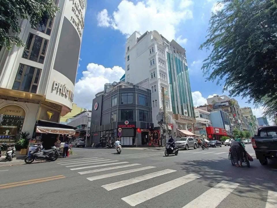 SIÊU PHẨM GÓC 3 MẶT TIỀN VÕ VĂN TẦN, QUẬN 3