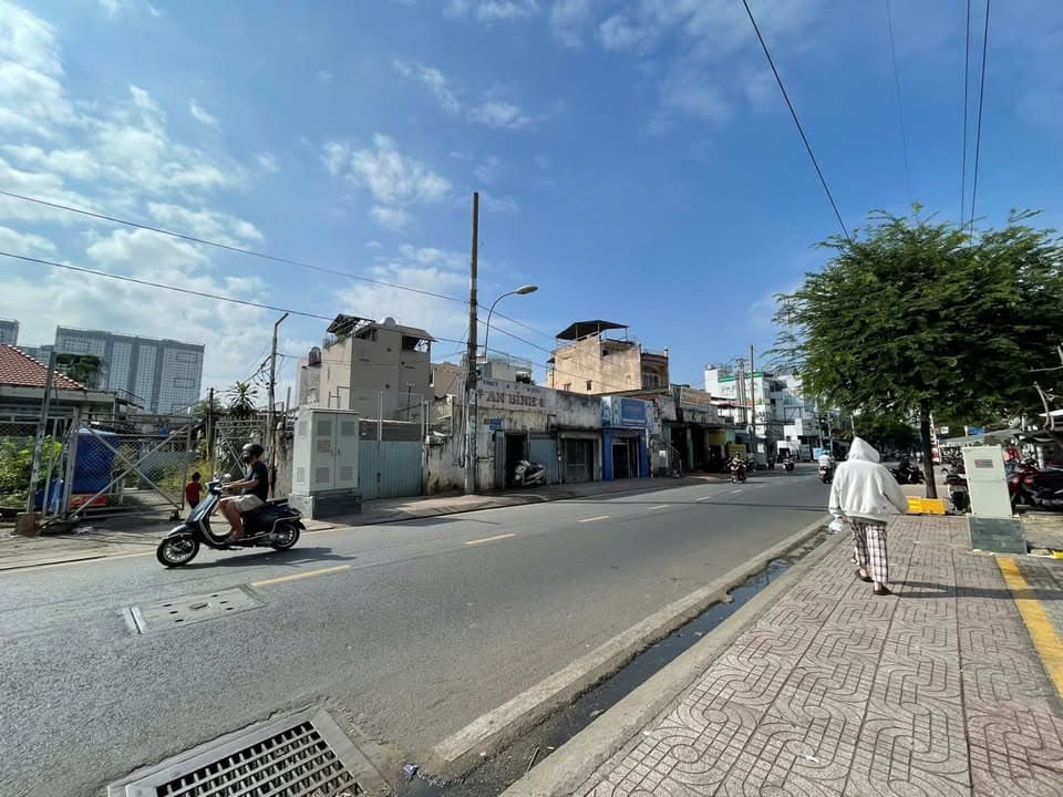 Mặt tiền Phạm Thế Hiển, Phường 4, Quận 8 (Gần ngã ba Cao Lỗ)