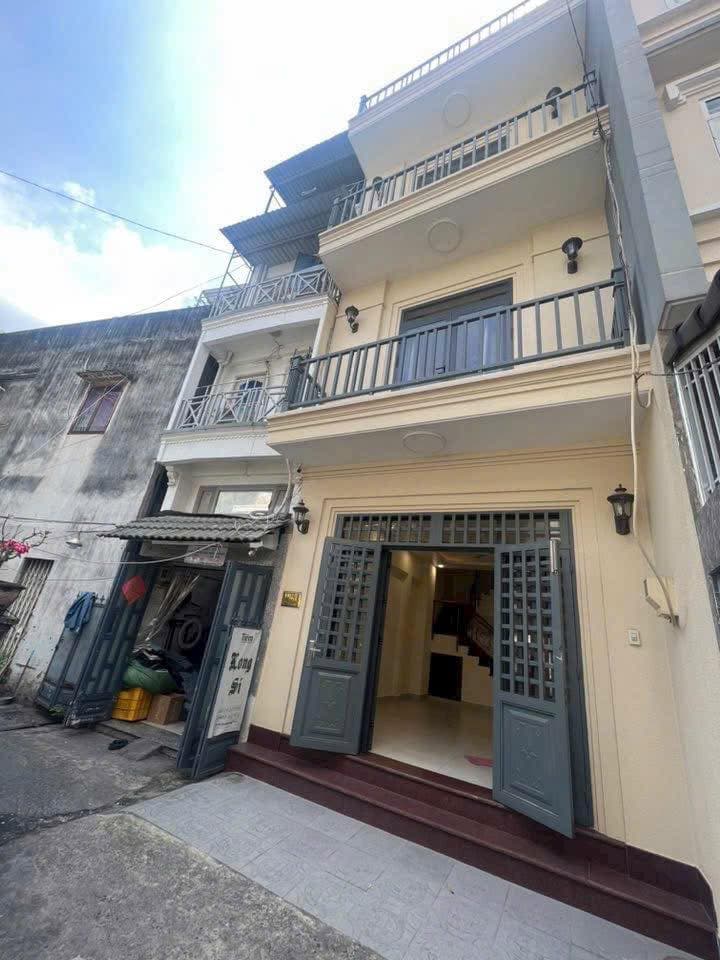 Bán nhà mới đẹp 2 mặt hẻm 121 Trần Bình Trọng, P.2, Q.5 – Nội thất cao cấp châu Âu