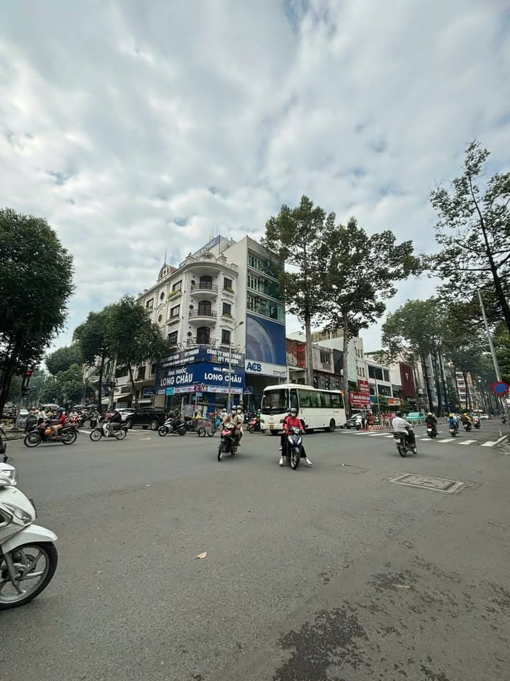 Góc 2 Mặt Tiền 1053 TRẦN HƯNG ĐẠO, Phường 5, Quận 5, 30m + BÙI HỮU NGHĨA.