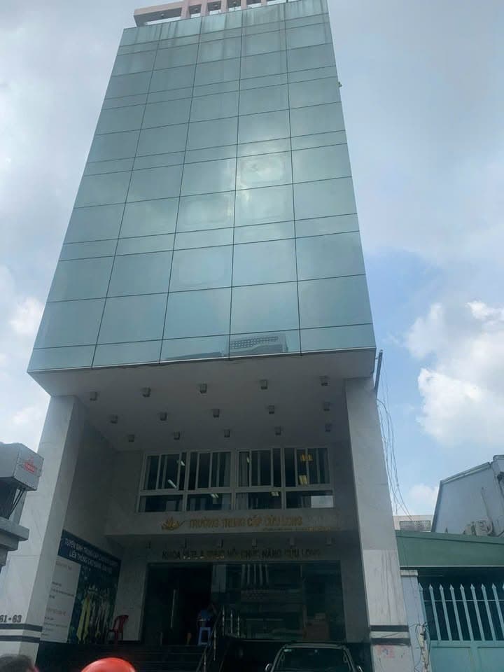 Tòa nhà ngay TRẦN HƯNG ĐẠO - Quận 5