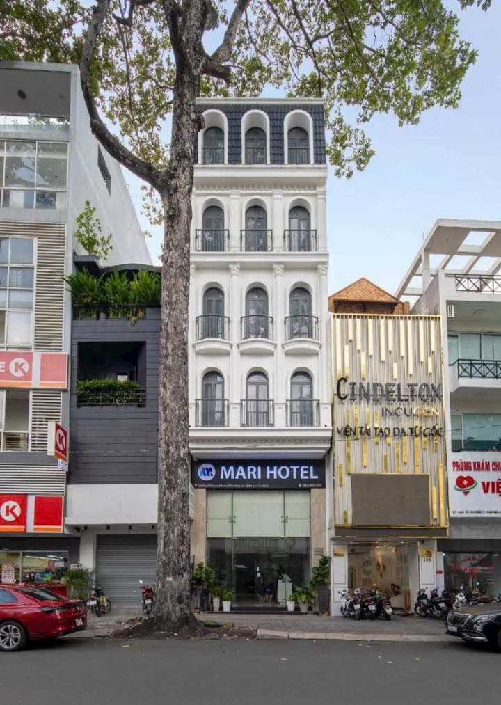 Bán Khách Sạn Mặt Tiền Bùi Thị Xuân - Quận 1