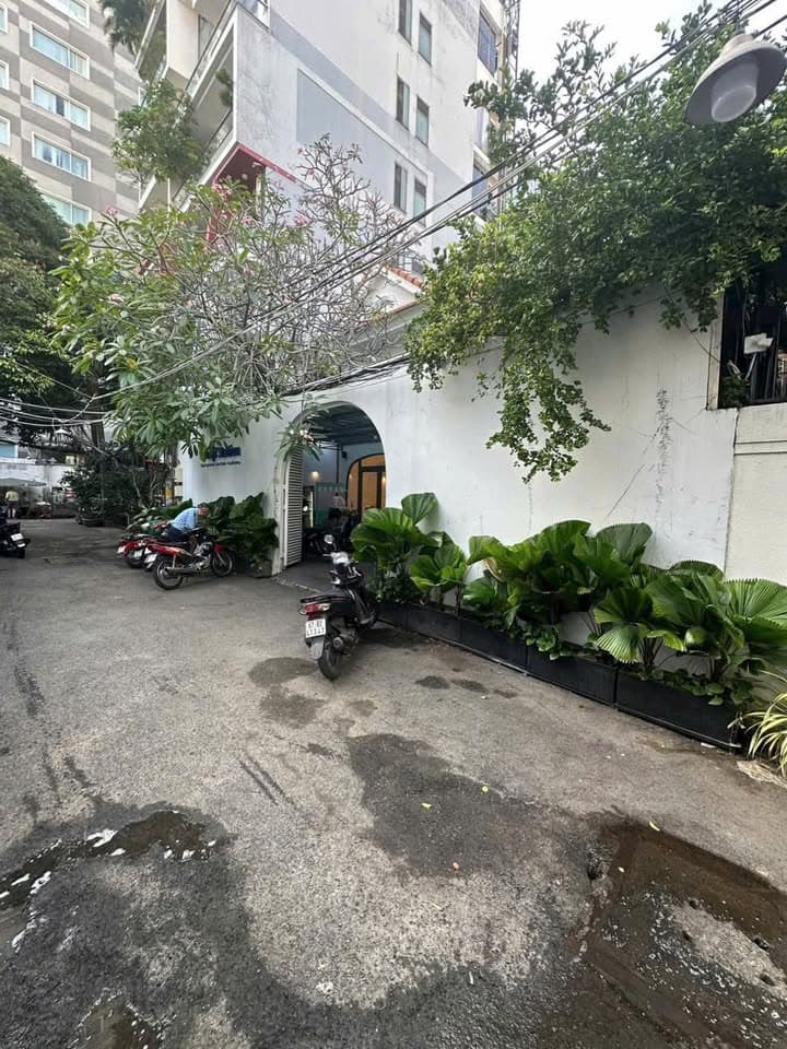 VIÊN KIM CƯƠNG CAO THẮNG – Q.3 | 230m² – THUÊ NGÂN HÀNG 100TR/THÁNG