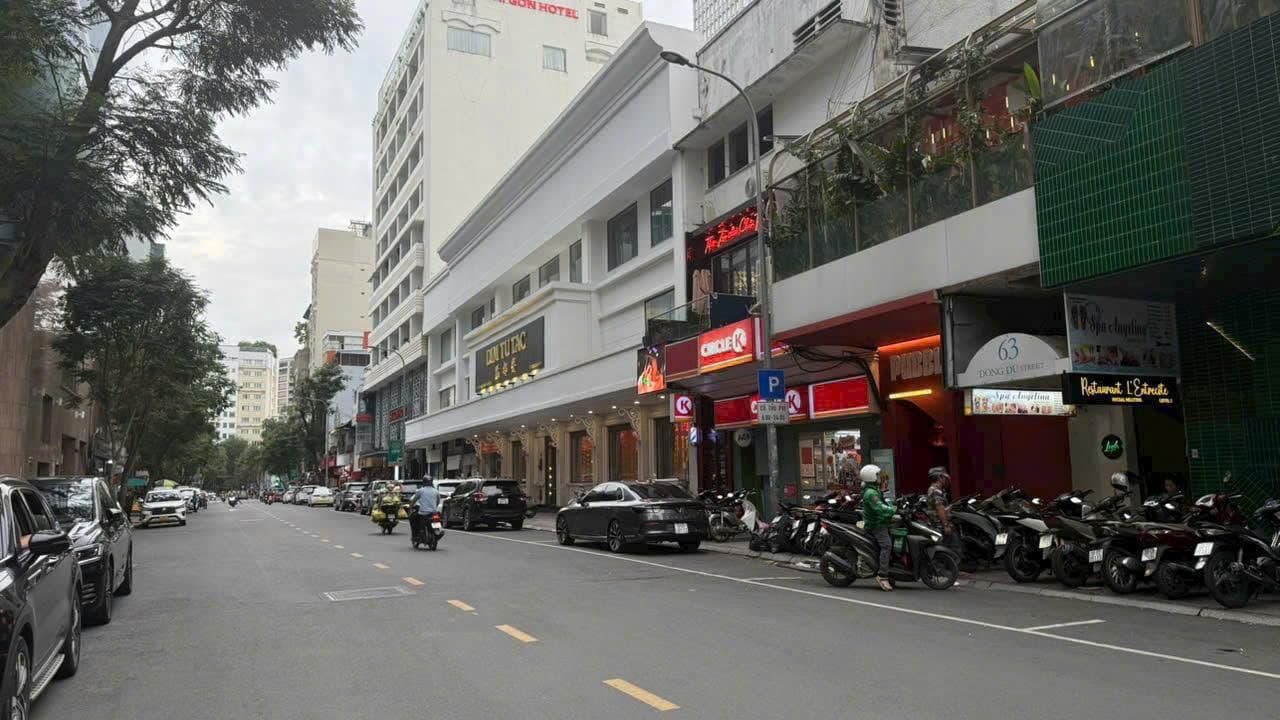 CHO THUÊ MẶT BẰNG TẦNG TRỆT – ĐÔNG DU, QUẬN 1