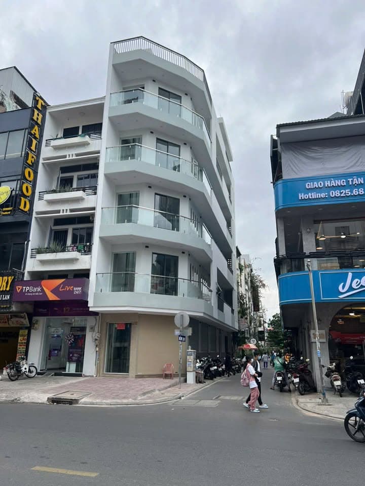 Cho thuê góc 2 mặt tiền 389 Sư Vạn Hạnh, P12, Q10