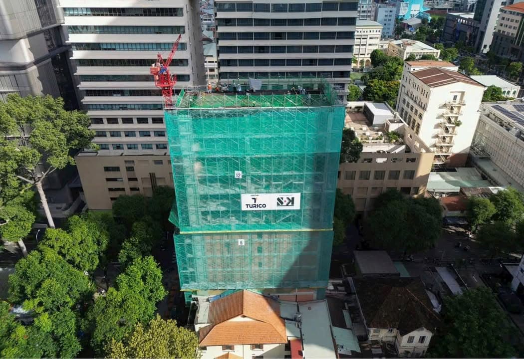 CHO THUÊ TÒA NHÀ GÓC 2 MẶT TIỀN CHU MẠNH TRINH - NGUYỄN DU, QUẬN 1