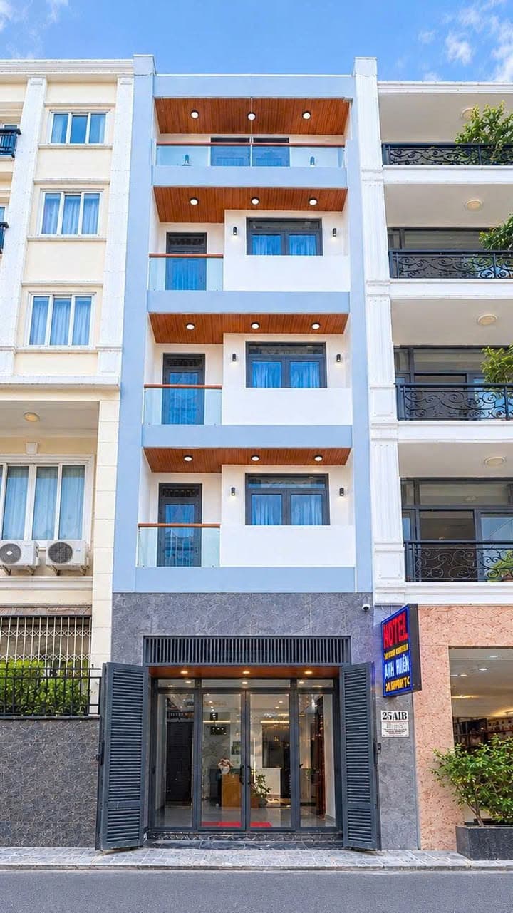 BÁN KHÁCH SẠN MINI – KHU SÂN BAY TÂN SƠN NHẤT